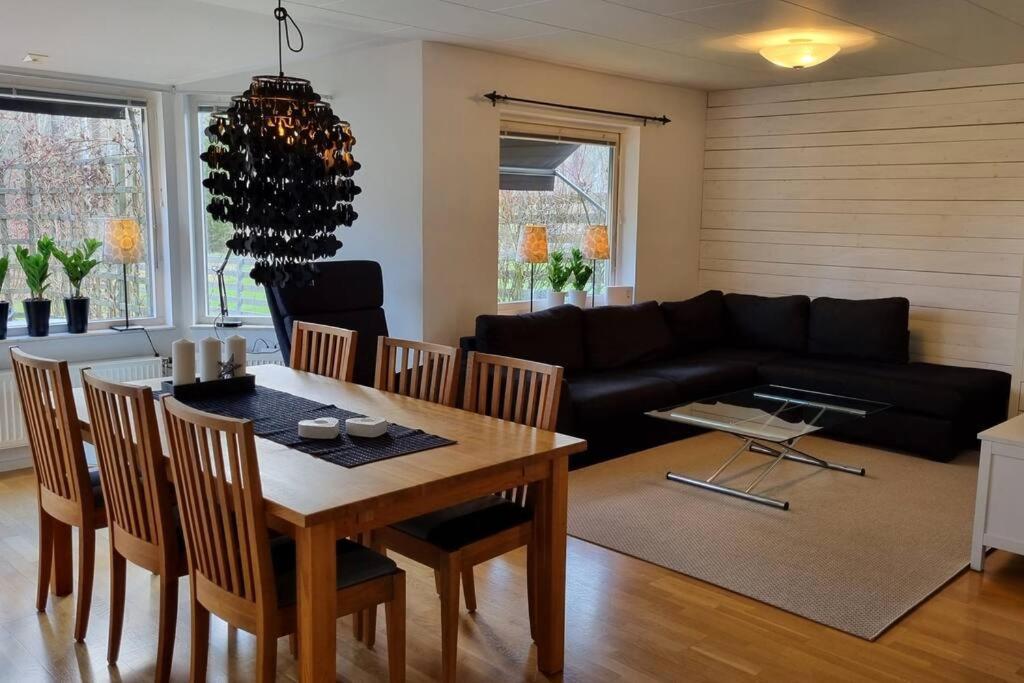Trivsamt Parhus I Lugnt Omrade Inne I Tranas! מראה חיצוני תמונה